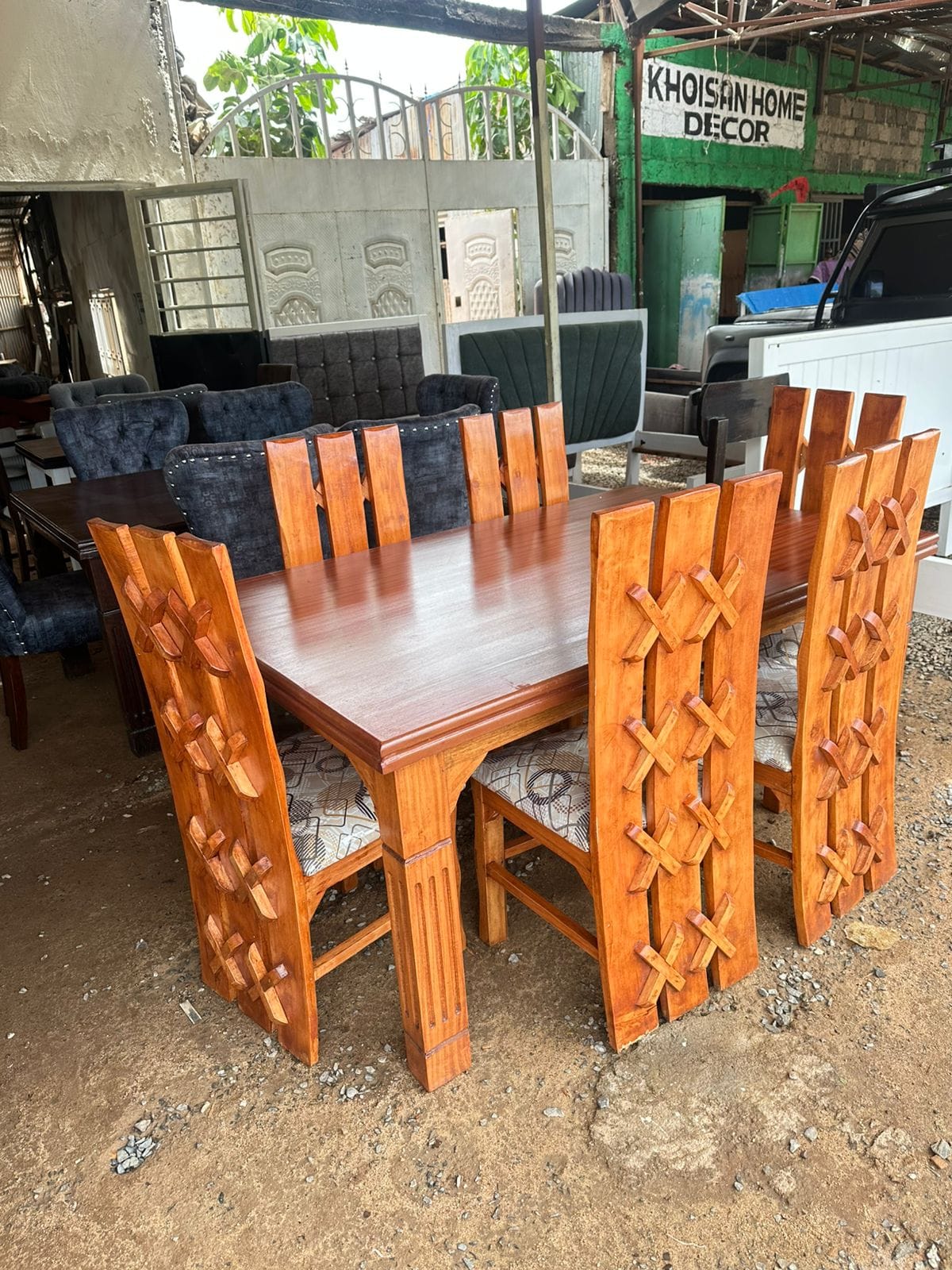 6-Seater Solid Wood Dining Set with Carved Lattice Chair Backs
