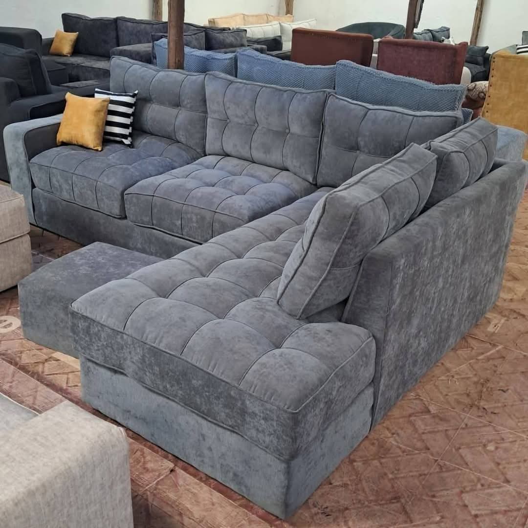 Modern Dark Grey Tufted Sectional Sofa