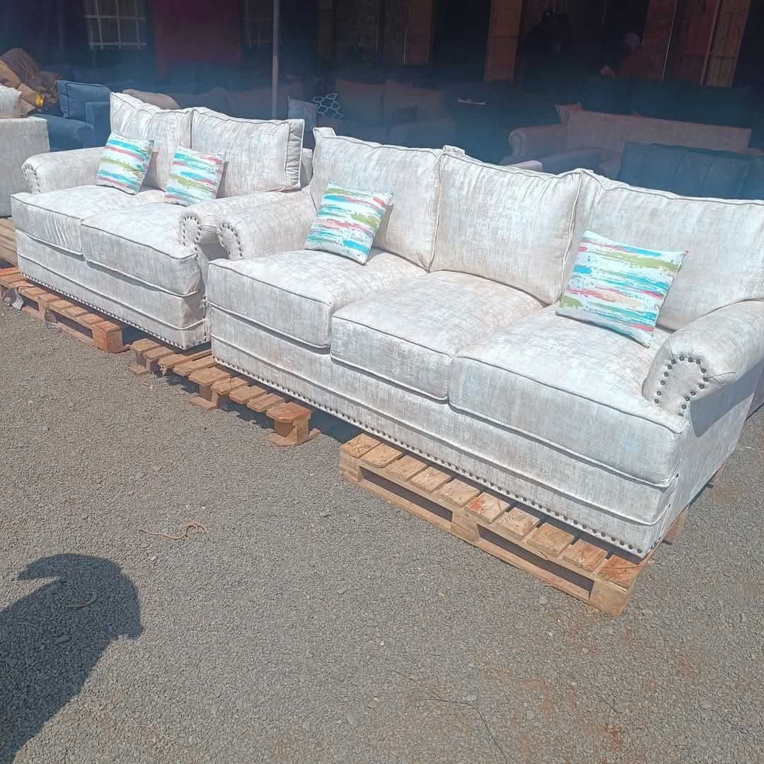 Classic Cream Nailhead Sofa Set